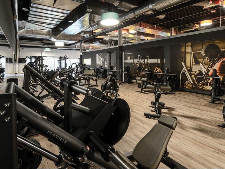 商业俱乐部健身房