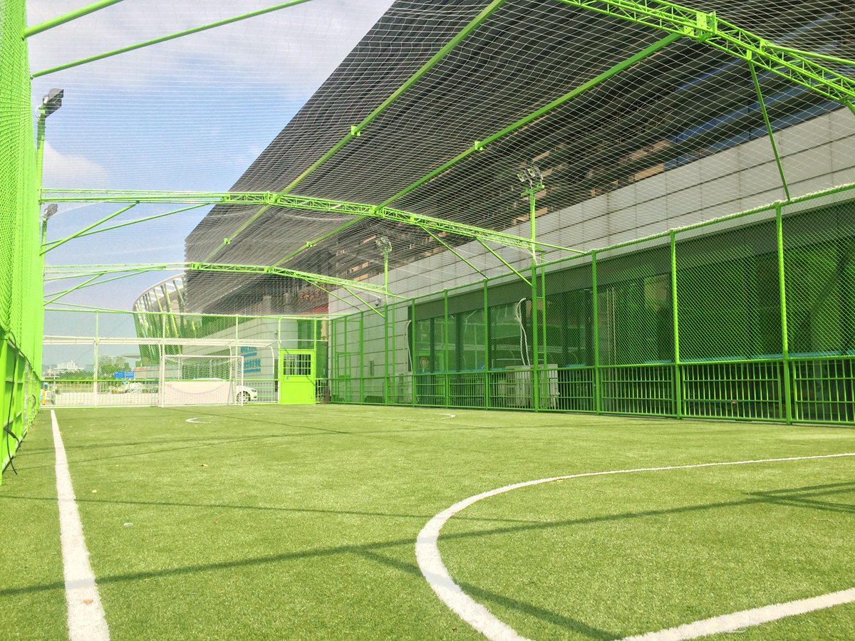 深圳足球场围网施工建设